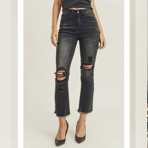 Women's Risen Black Distressed Jeans